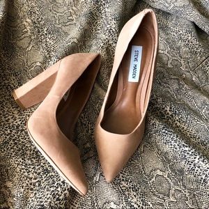 Steve Madden Suede Pumps